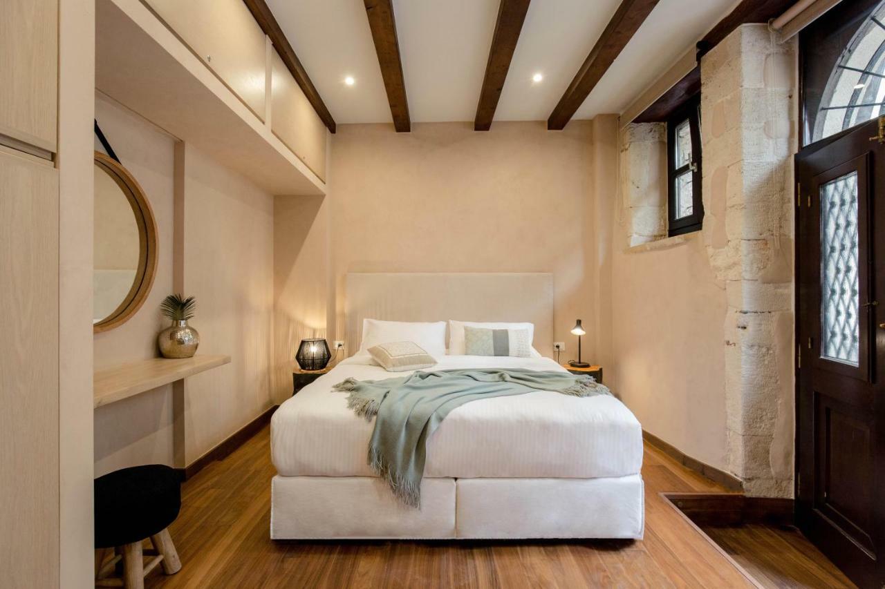J&G Suites
